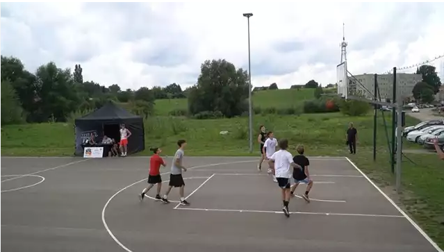 Zdjęcie do projektu STREET BASKETBALL - boisko do koszykówki ulicznej.
