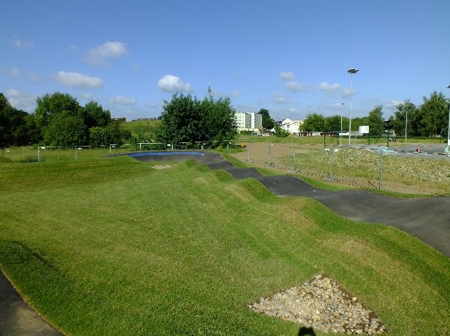 Zdjęcie do projektu PUMPTRACK – asfaltowy tor rowerowy.